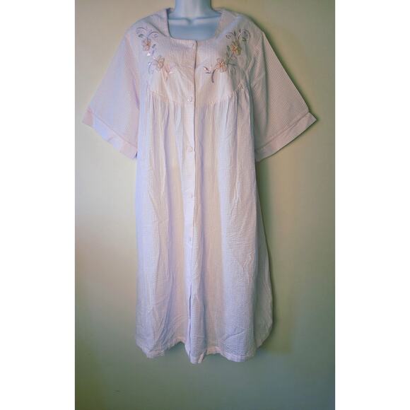 New Secret Treasure Duster Robe Womens 2XL Sz 18-20 Pink Seersucker Snap Front - Picture 1 of 10